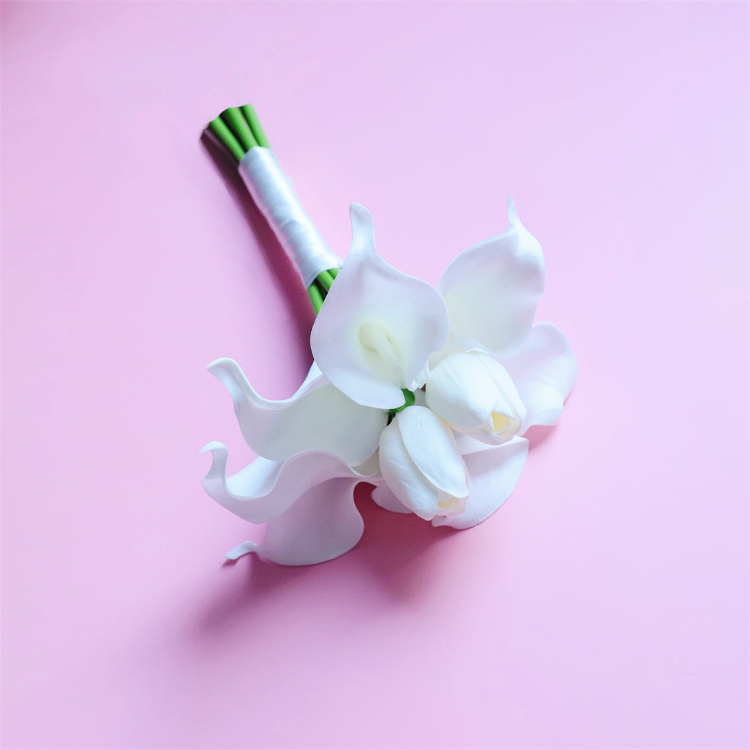 White Bridal Bouquet Bridesmaids Boutonniere Corsage