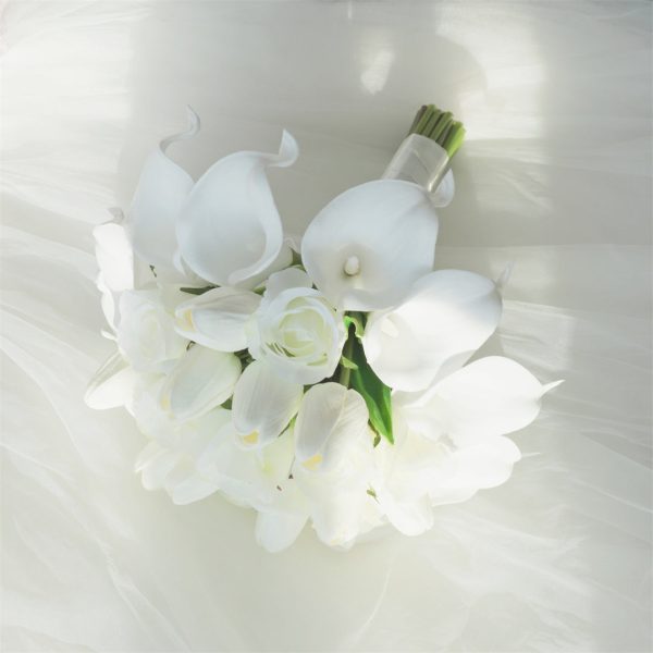 White Bridal Bouquet Bridesmaids Boutonniere Corsage
