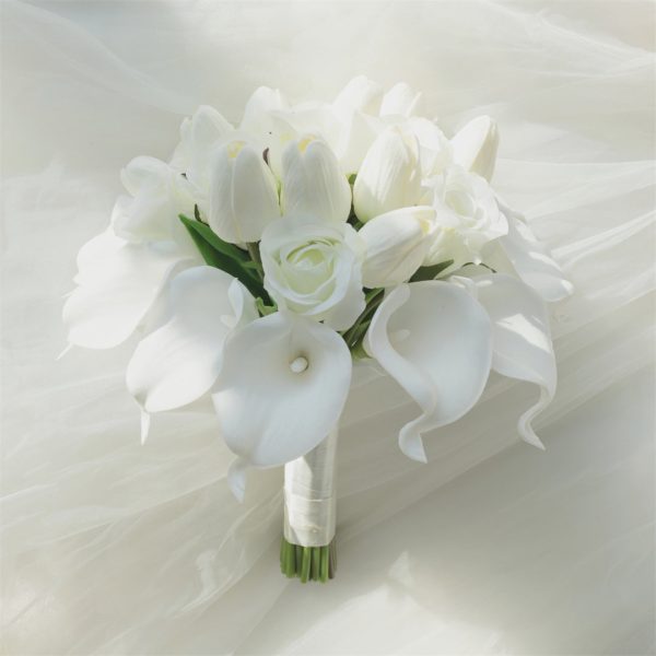 White Bridal Bouquet Bridesmaids Boutonniere Corsage